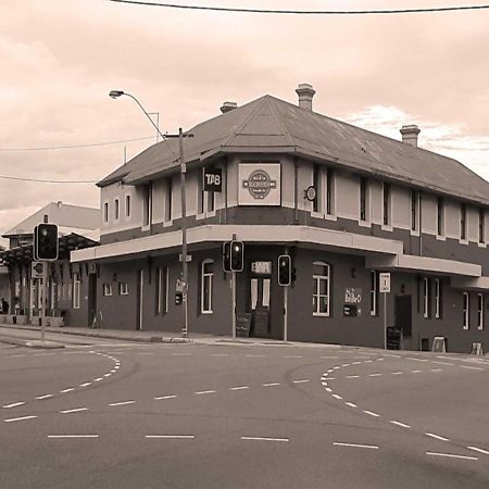 The Beaconsfield Hotel Fremantle Extérieur photo