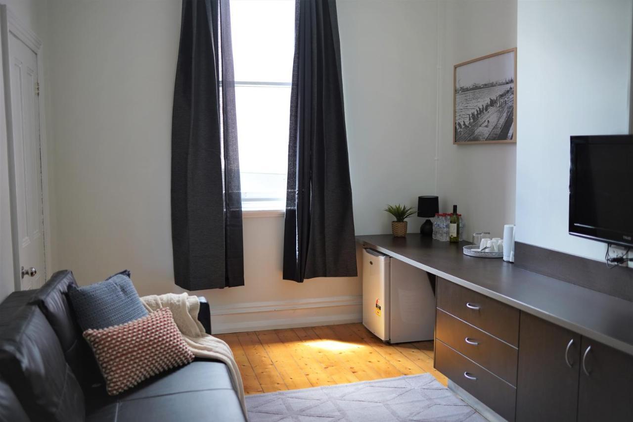 The Beaconsfield Hotel Fremantle Extérieur photo